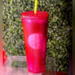 NWT💕Starbucks 2023 Summer Pleated Venti Tumbler in Neon Magenta with Gift
